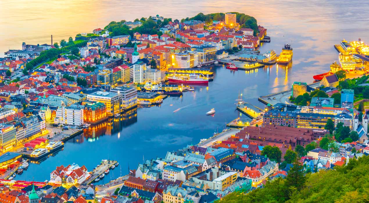 Summer - Premium All of Scandinavia with Rovaniemi 14 Days Tour Package