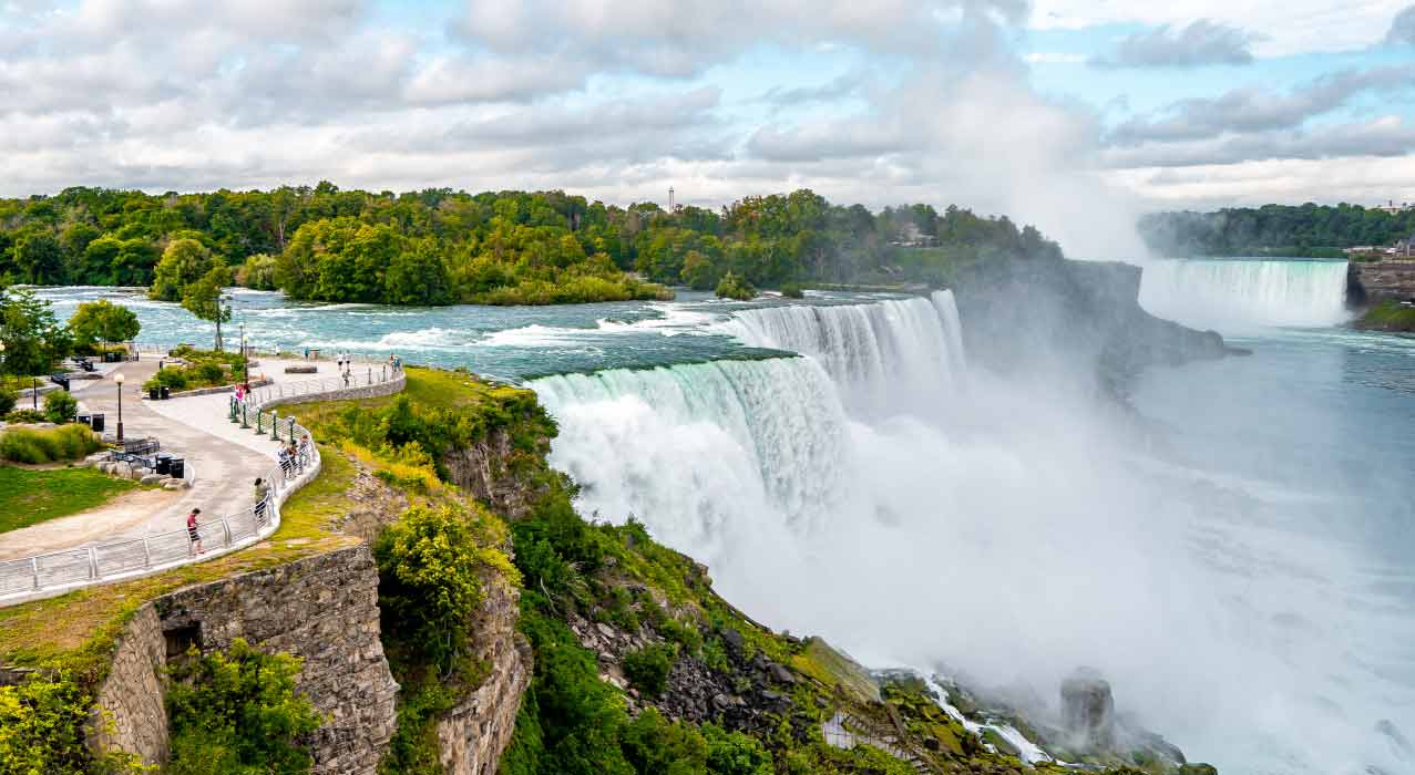 Summer - Value American Explorer with Argentina 20 Days Tour Package