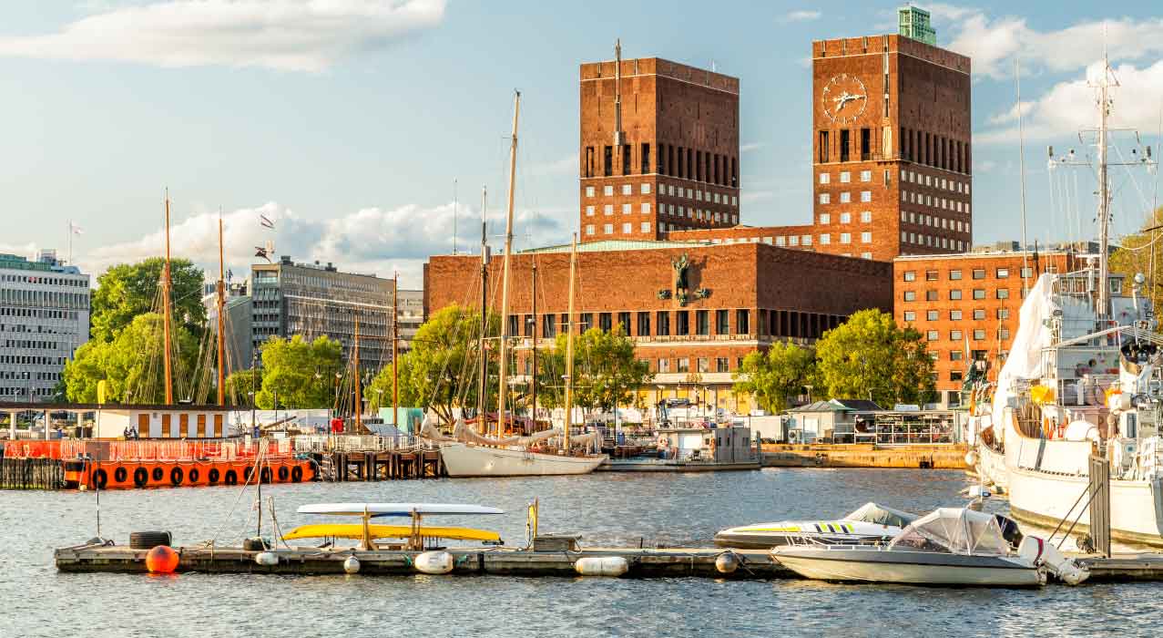 Summer - Value Highlights of Scandinavia 9 Days Tour Package